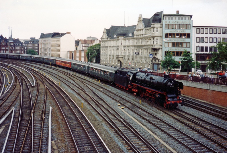 1988-06-09-Hamburg-Hbf-002.jpg