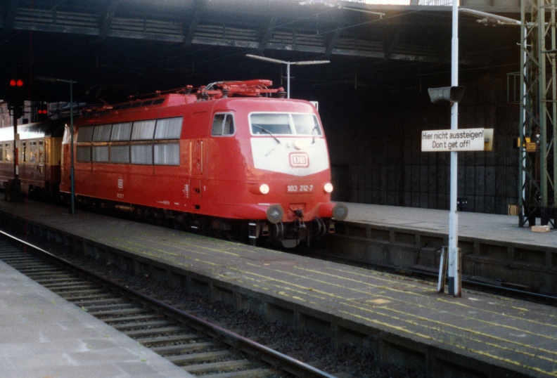 1989-05-04-Hamburg-Hbf-003.jpg