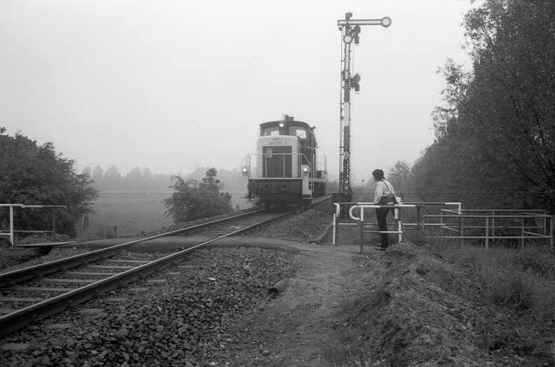 1981 - Bahnübergang für Fußgänger an der Elsa-Brandström-Straße in Kronshagen