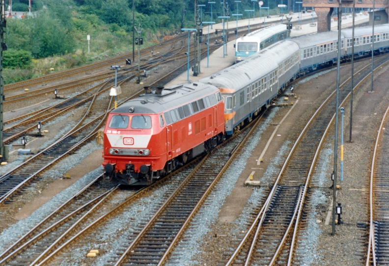1989-08-00-Kiel-Hbf-001