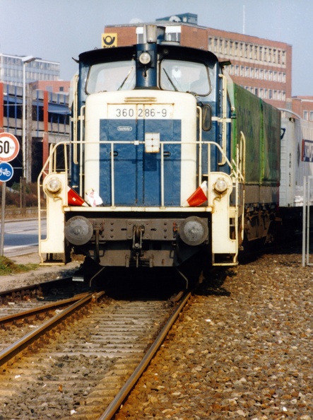 1990-03-00-Kiel-Hbf-003