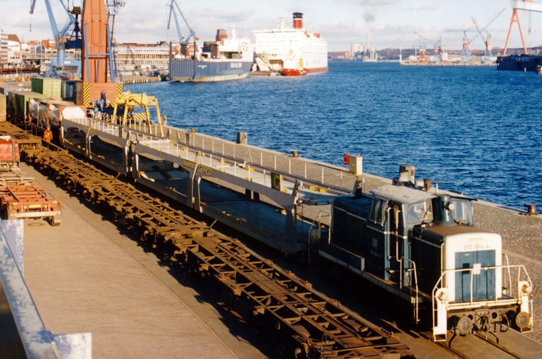 1990-03-00-Kiel-Hbf-004