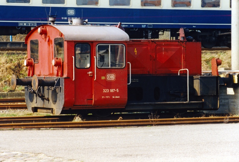 1990-03-00-Kiel-Hbf-005.jpg