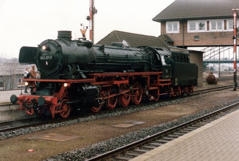 1991-12-00-Kiel-Hbf-001.jpg