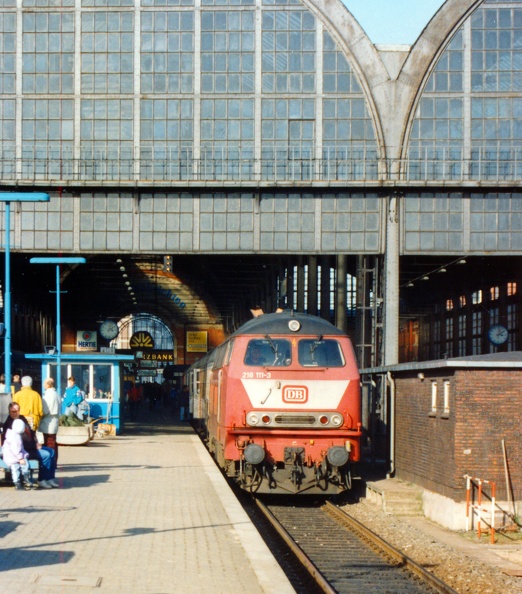 1993-03-00-Kiel-Hbf-005