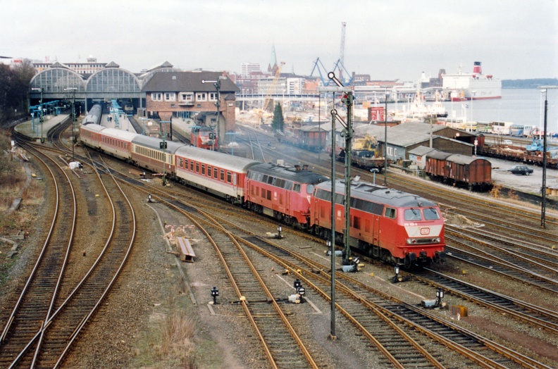 1993-03-00-Kiel-Hbf-006.jpg