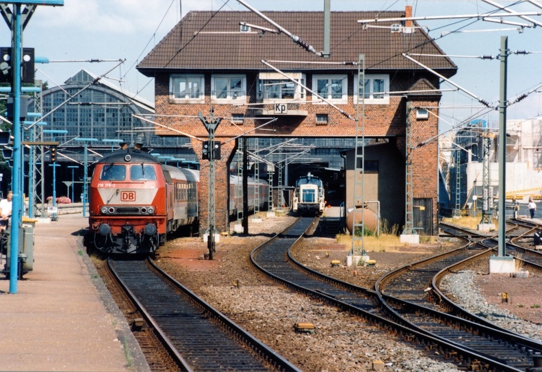 1994-07-00-Kiel-Hbf-001.jpg