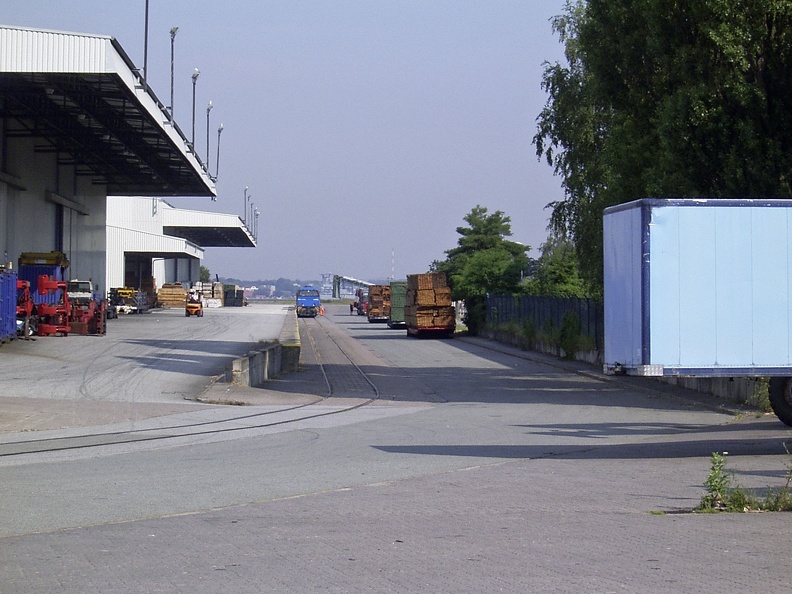 2005-07-06-Kiel-Ostuferhafen-003.jpg