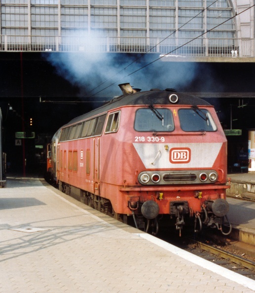 1993-01-00-Hamburg-Hbf-001