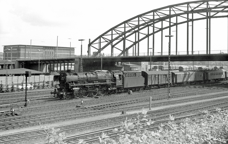 1968-05-22-Kiel-Hbf-401.jpg